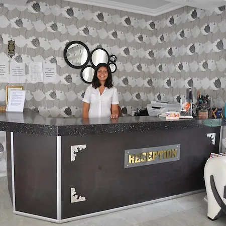 Отель Beach Prenses *