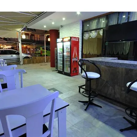 Hotel Beach Prenses *