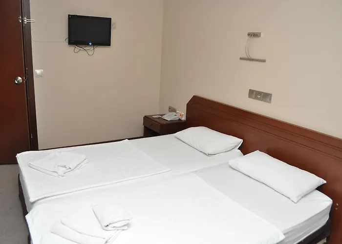 Beach Prenses Hotel *